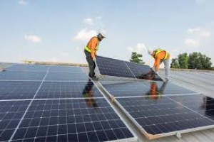 Commercial solar installation