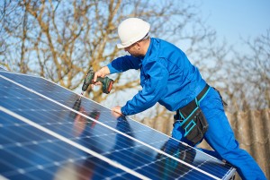 Rooftop solar installer
