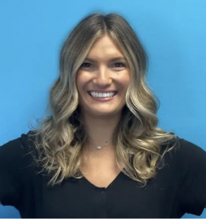 America’s Best in Medicine Recognizes Dr. Taylor Potts: A Dedicated Clinic Manager in Concord