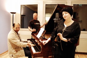 Team in Studio - The making