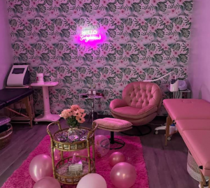 BELLAS BEAUTY BAR BY JNN