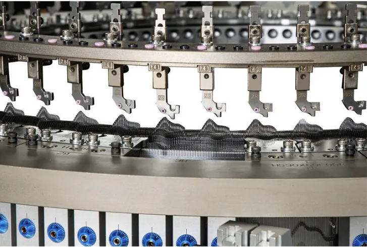 Circular Knitting Machine