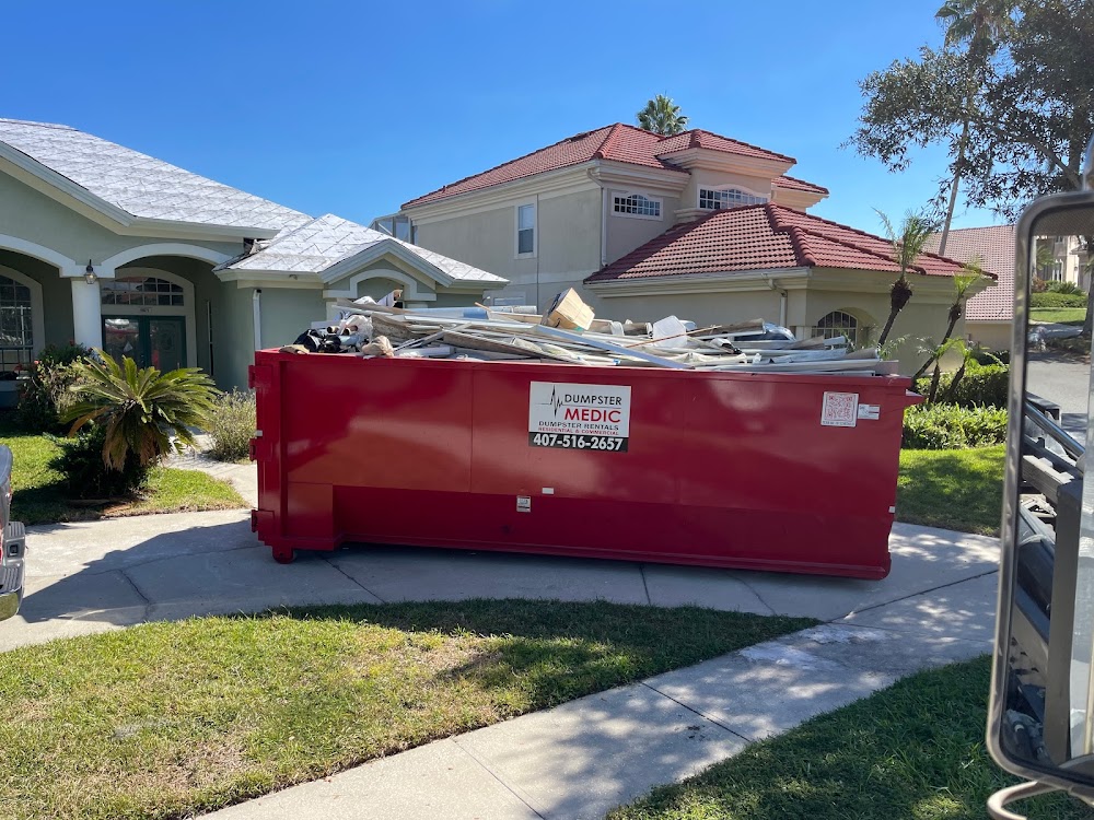 Rent a Dumpster for Cleaning Made Easy with Dumpster Medic Services in Orlando