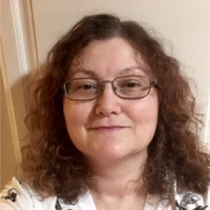 Get to know Vascular Surgeon Dr. Vivienne J. Halpern, who serves patients in Phoenix, Arizona.