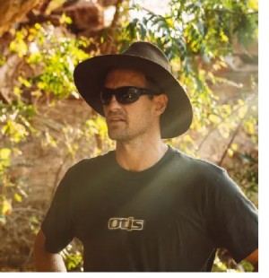 Otis Sunglasses Vanta Sport mens