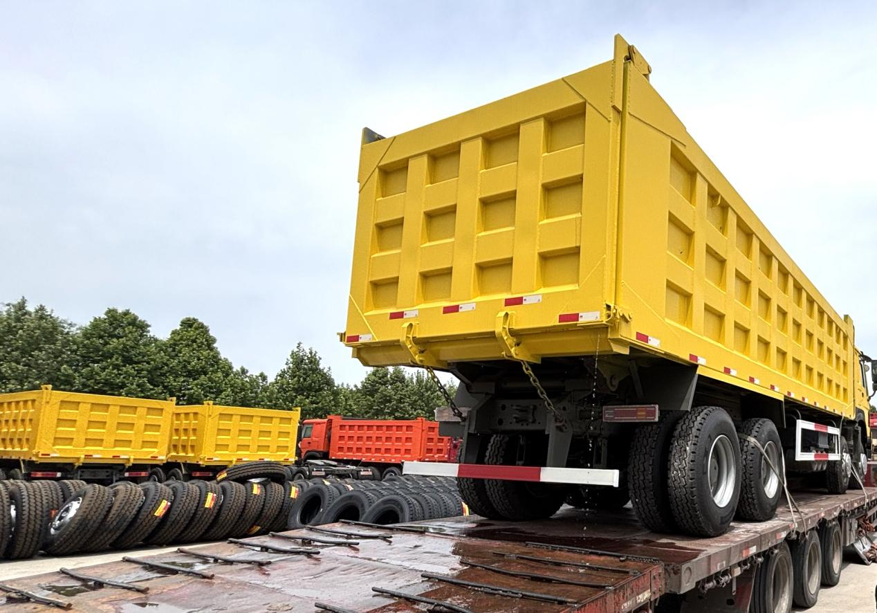 The Snail Truck has emerged as a leader in this sector by offering a fleet of more than 15 000 truck The Snail Truck has emerged as a leader in this sector by offering a fleet of more than 15 000 truck