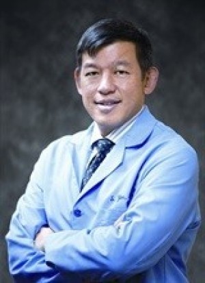 Scott S. Yen, MD, an Internist with Chicago Health Medical Group 