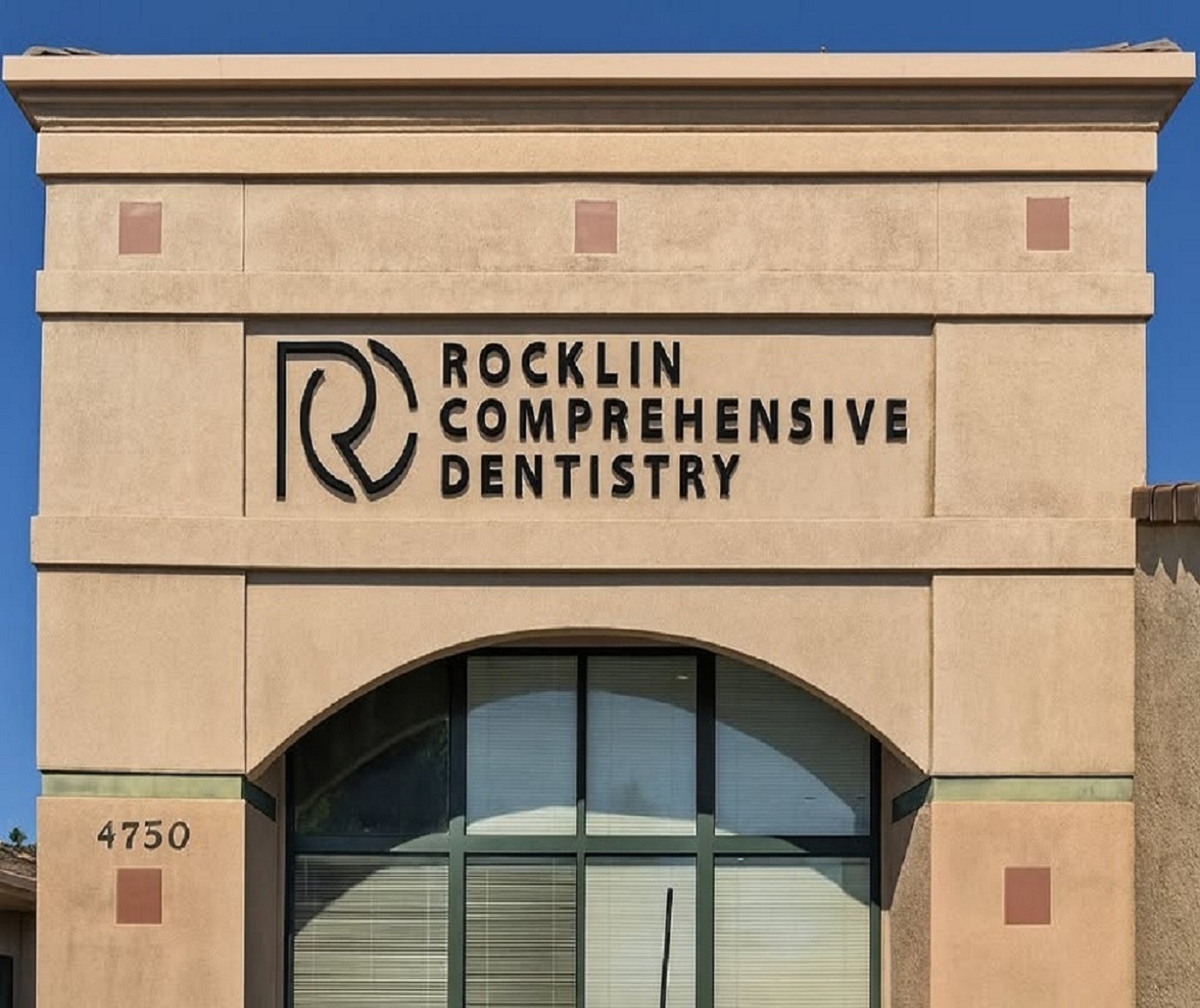 Rocklin Dentist Offers Advanced Technology for Dental Implants Treatment