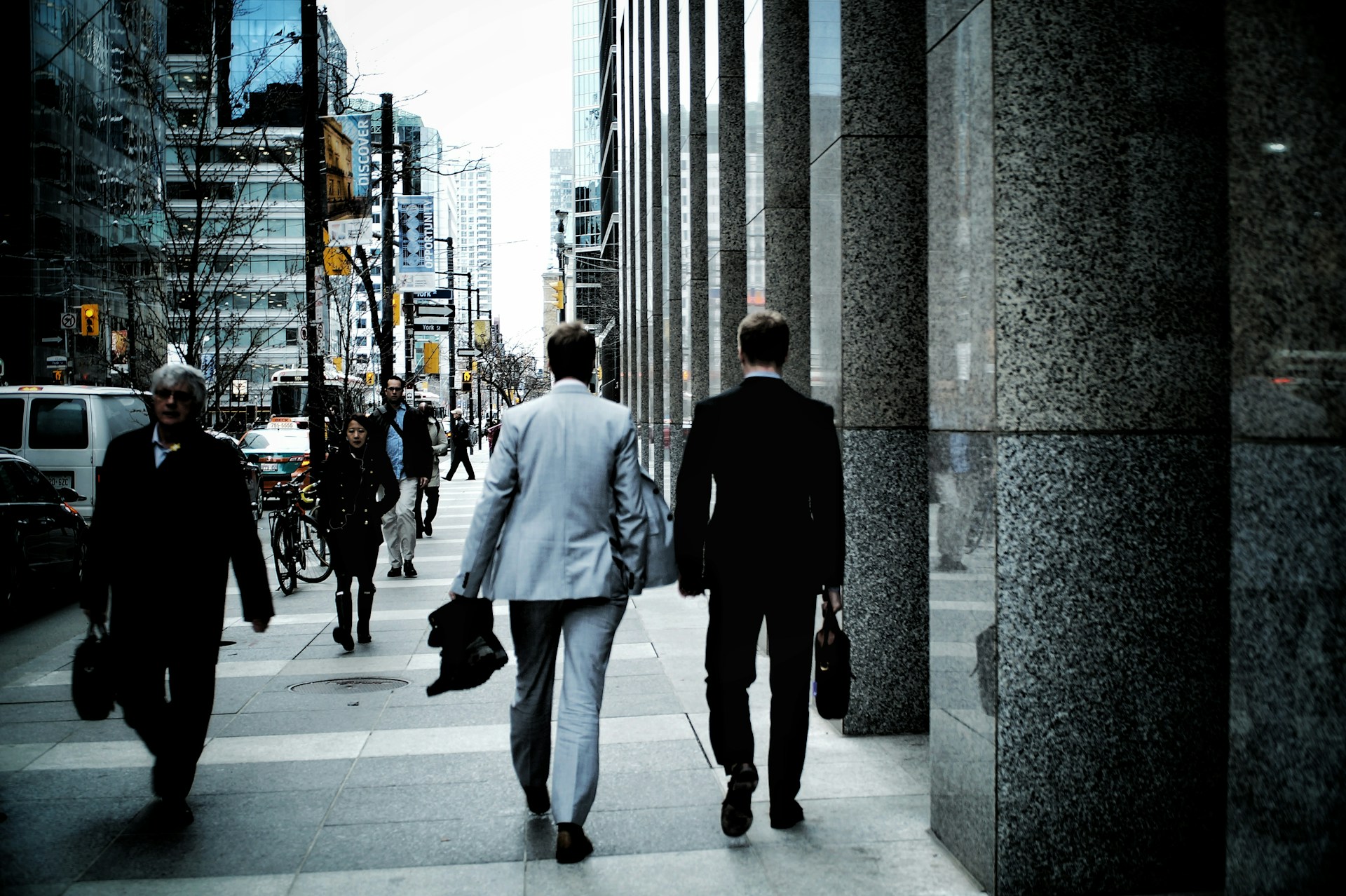 Content Marketing Life Releases New Guide on How to Grow LinkedIn Followers in 2026