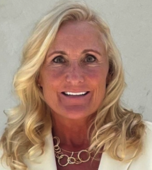 Sarah Chapman: Your Go-To REALTOR® for Exceptional Real Estate Service in Florida’s Treasure Coast