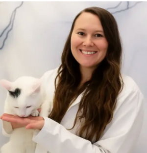 Alexandra Wolfingbarger, DVM Compassionate Veterinary Care with a Focus on Dignity, Precision, and Animal Welfare