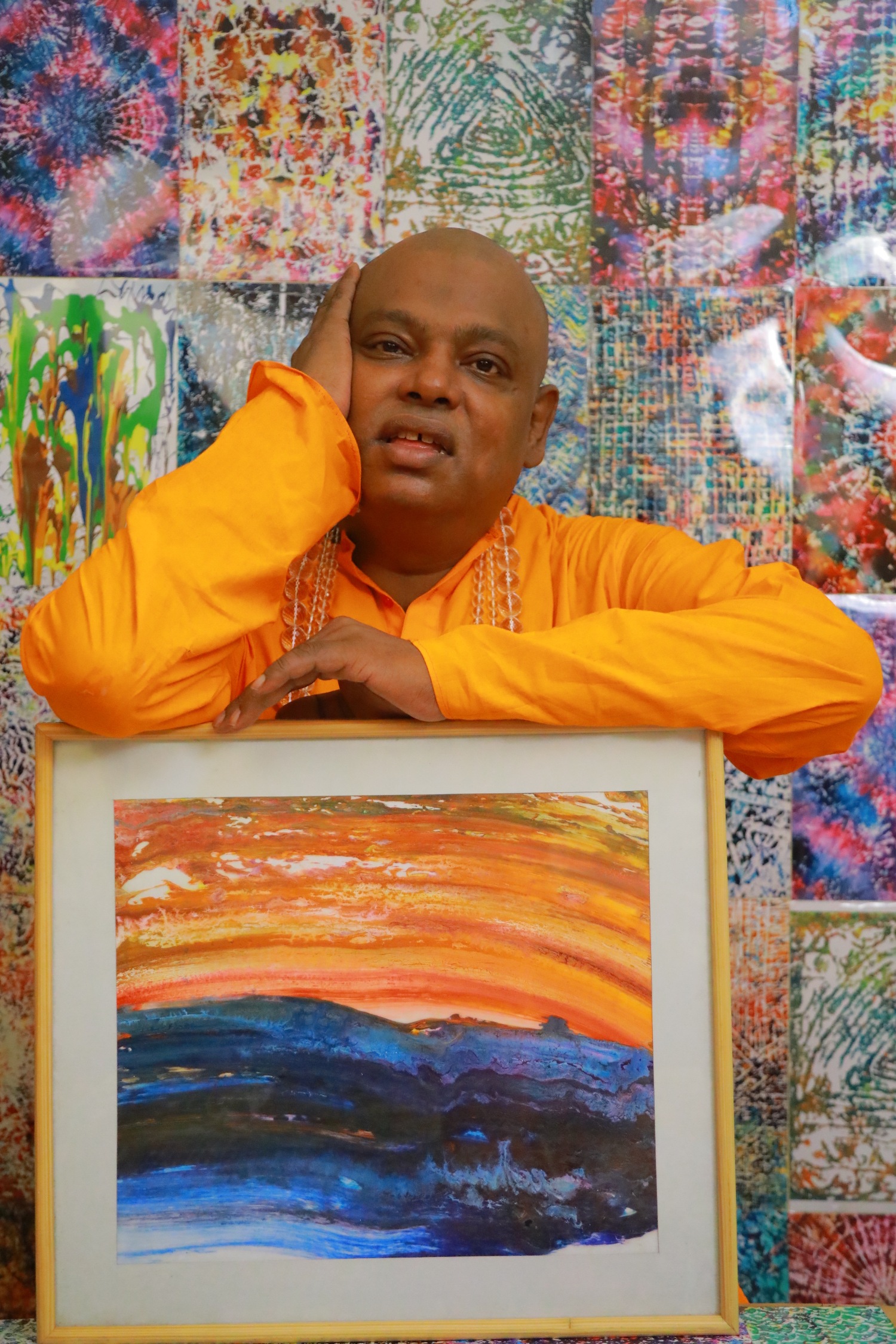 Schizophrenic saint, the World's fastest painter and displays unusual