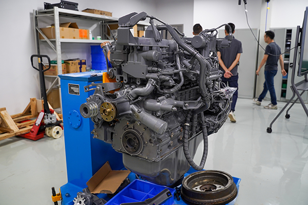 Excavator Engine Parts 1