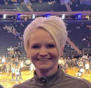 Shannon Profile Pic 6