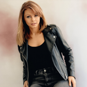 Sarah J Oliver - Soprano