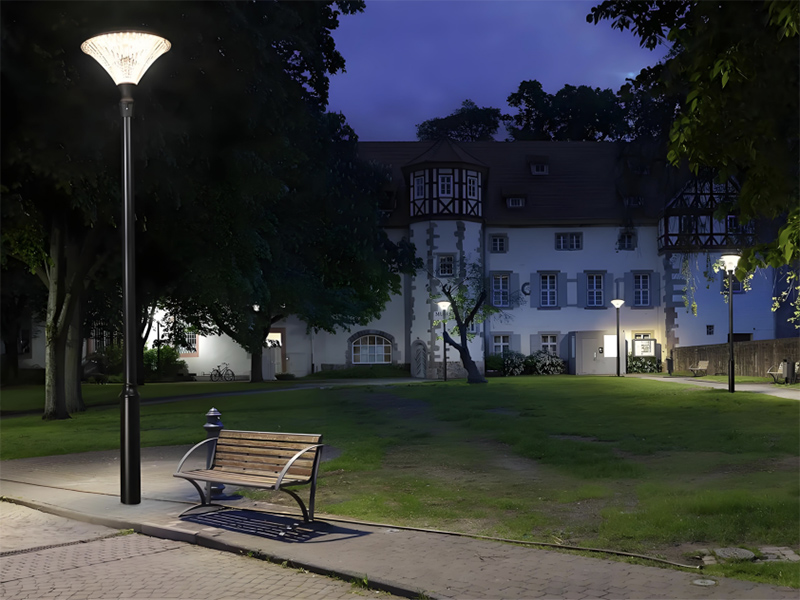 solar garden lighting
