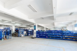 Trusted Full-Auto Wet Wipes Folding Machine Exporter from China: DACHANG vs. Conventional Suppliers
