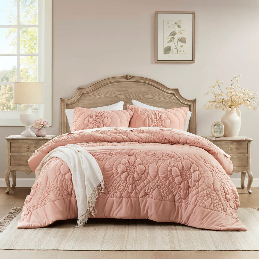 Madison Park Explores How Layered Bedroom Décor Trends Are Driving Interest in Velvet Bedding Sets