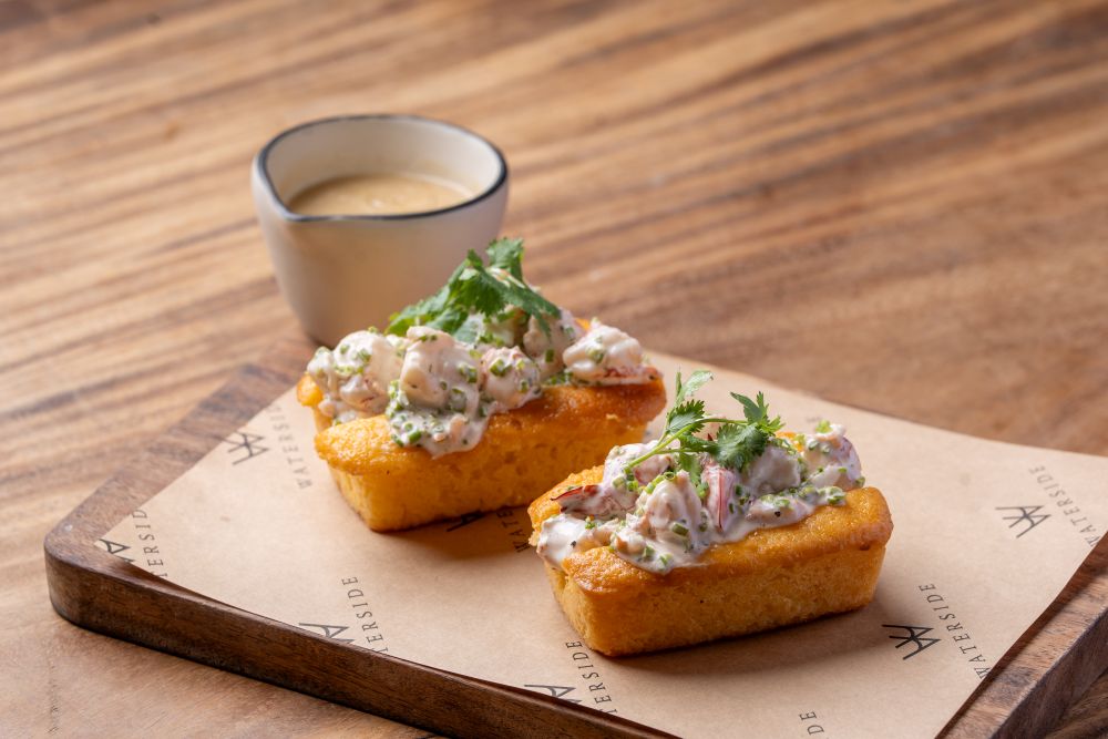 Prawn Rolls on Cornbread with Gravy Prawn Rolls on Cornbread with Gravy