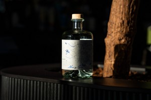 Botanical Symphony Navy Gin