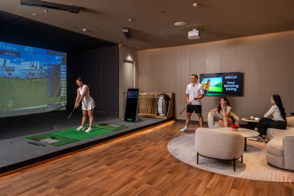 Solaire Sports Club Golf Simulator Suite Solaire Sports Club Golf Simulator Suite