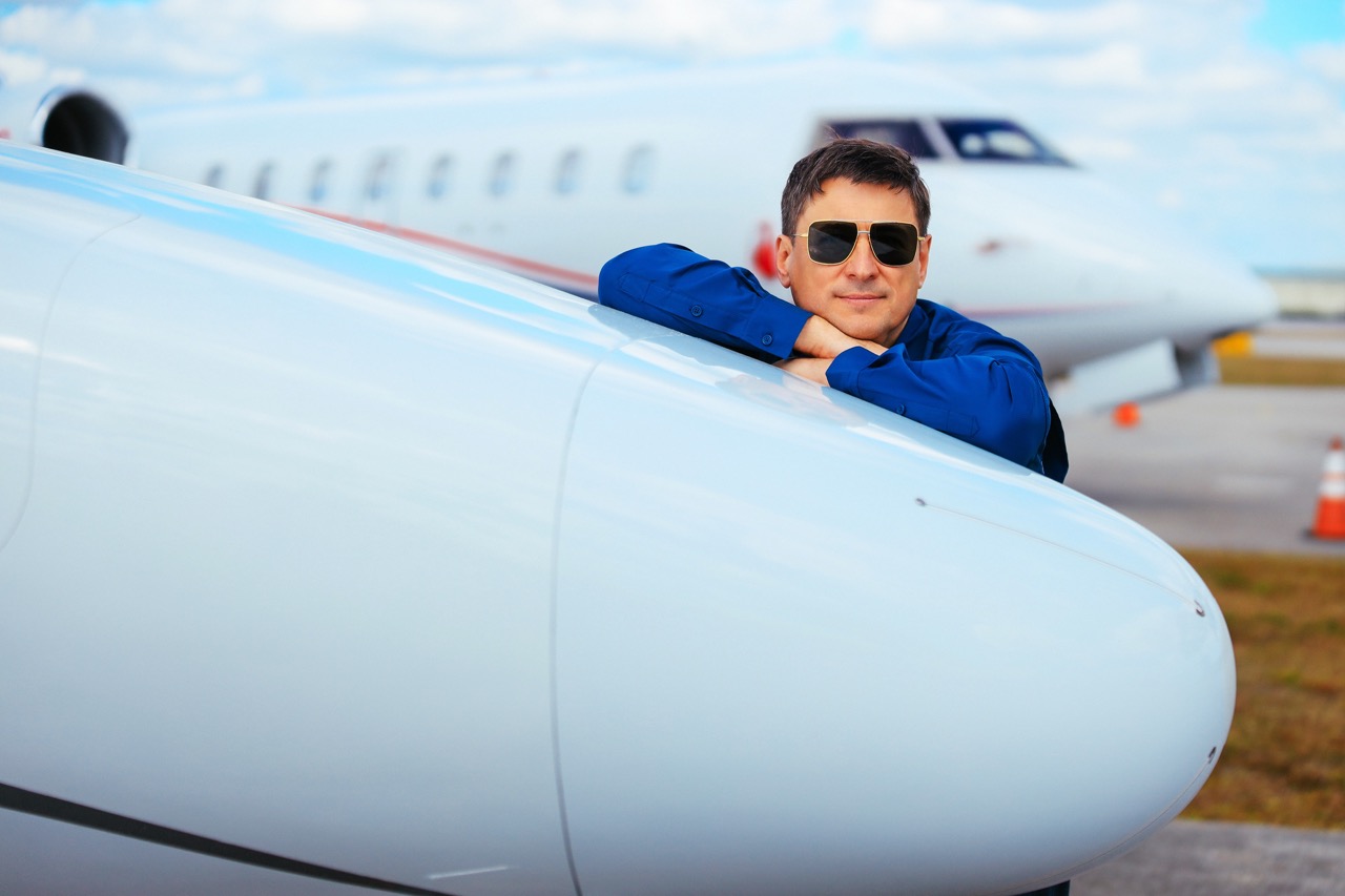From Flight Training to Strategic Mobility: How Dmitriy Pingasov Turned Aviation Expertise into a Tool for Global Access
