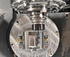 modern 5 axis cnc machining center