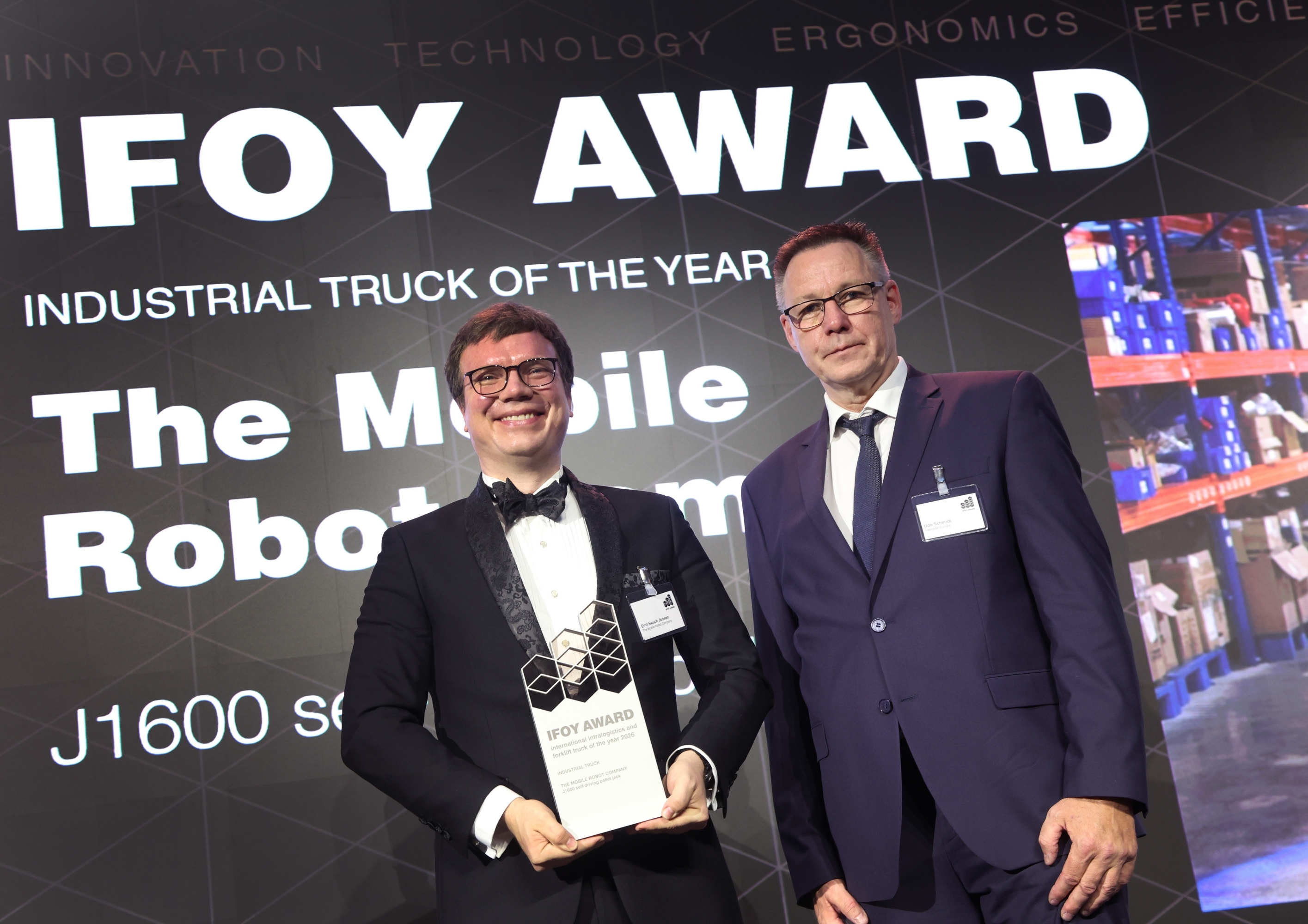 Emil Hauch Jensen CEO of The Mobile Robot Company receives the IFOY Award