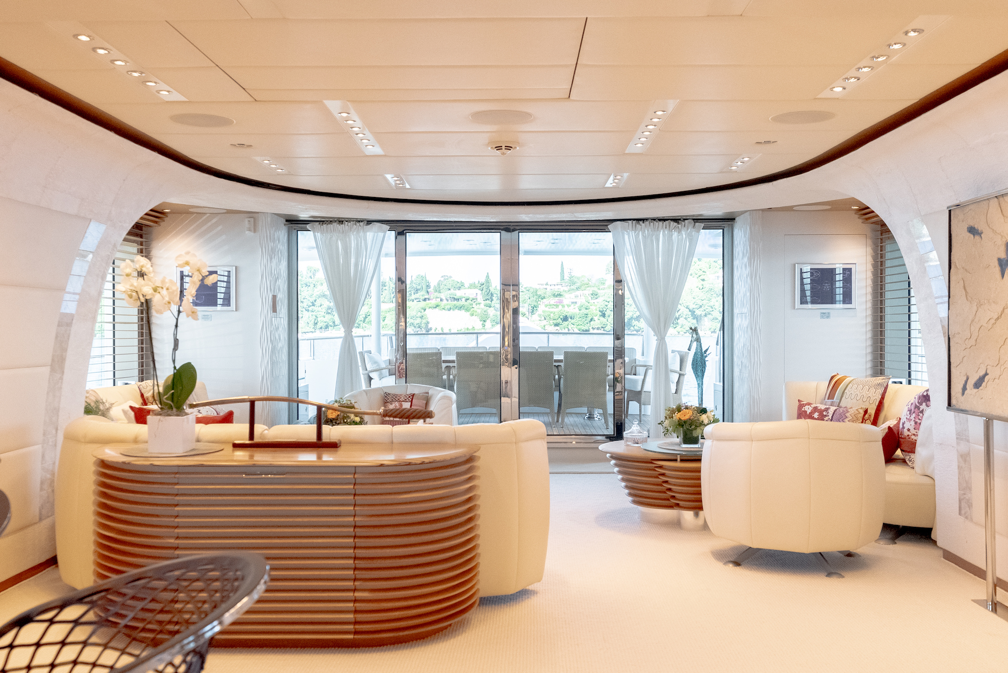 Serenity yacht for charter  bar lounge