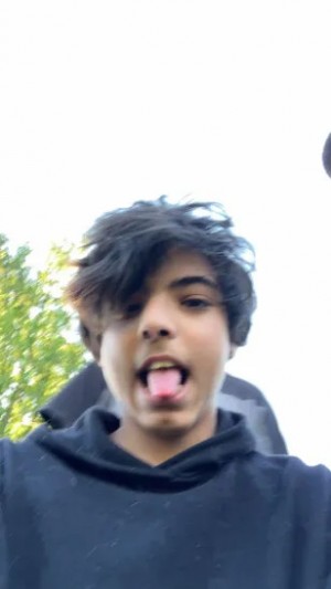 14-Year-Old Danish Twitch Streamer Ozzytd Builds a Warm Gaming Community Through Energized Fortnite and Roblox Streams