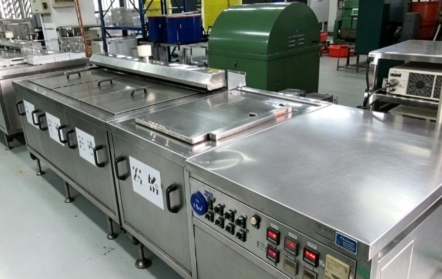 China Sternal Fixation System and Spinal Implants Suppliers 1