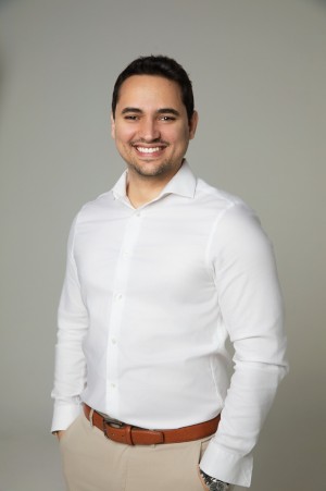 DR Johnny Moraes