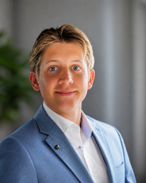 Spencer Svonavec Headshot