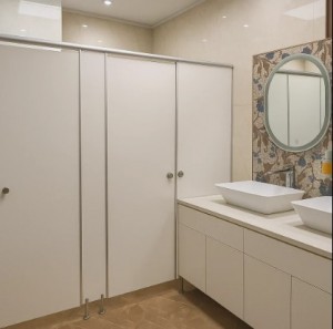 Bathroom Cubicle Manufacturers