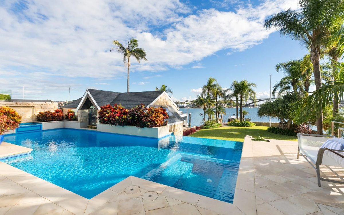 Prestige House for Sale Prestige House for Sale