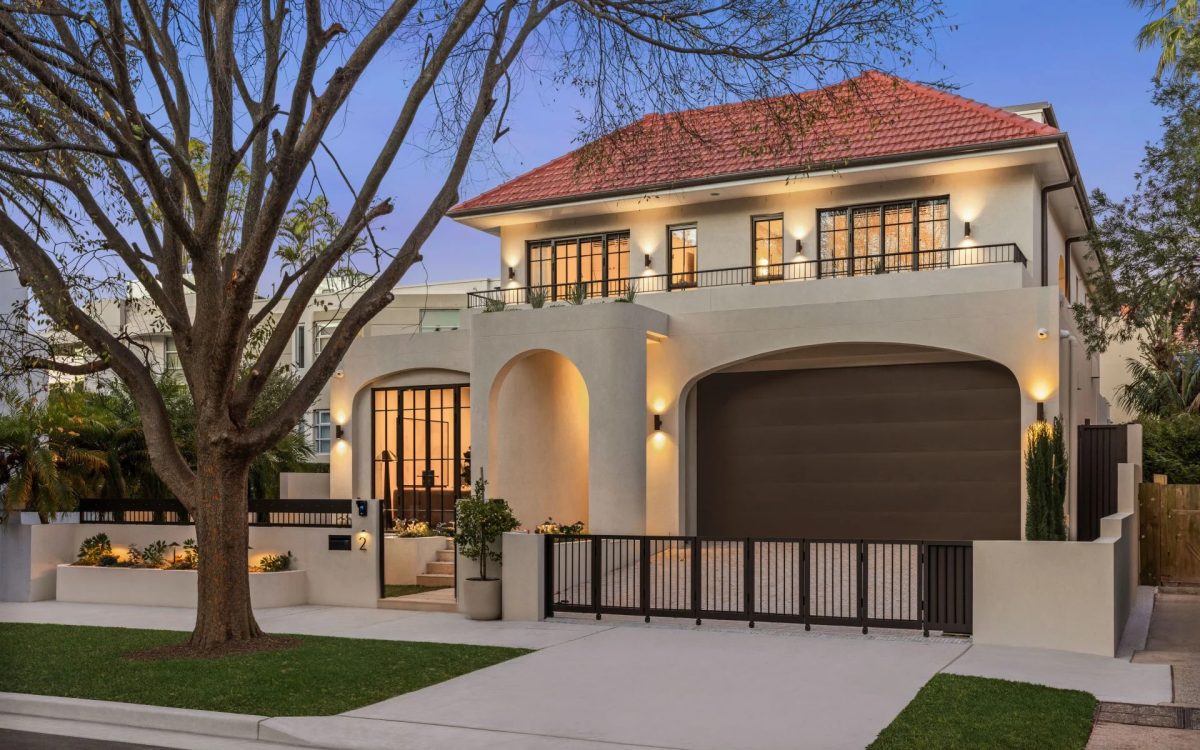 Prestige House for Sale Prestige House for Sale