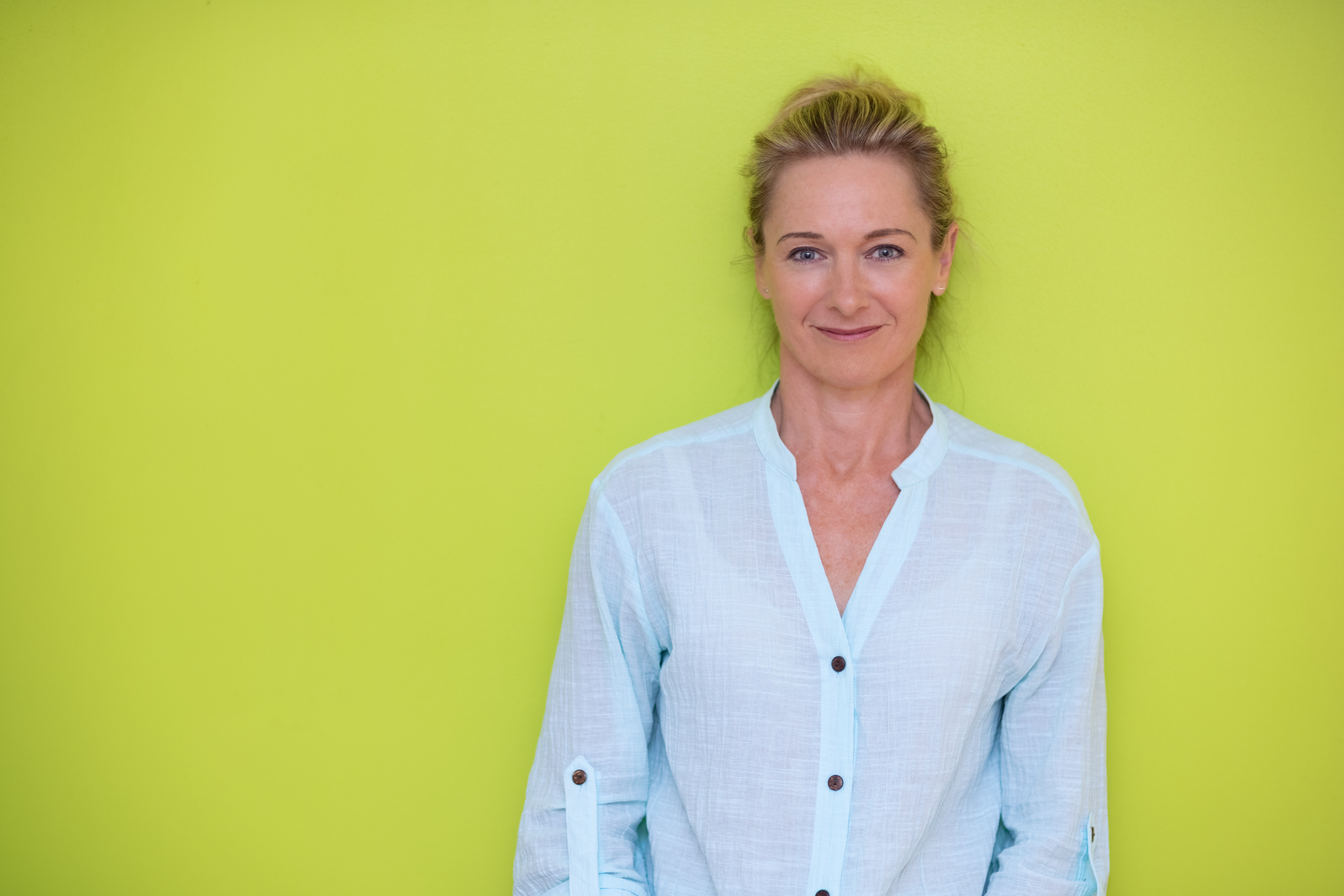 Lenorë Lambert Challenges the Pursuit of Constant Happiness in TEDx Talk on What It Really Means to Flourish
