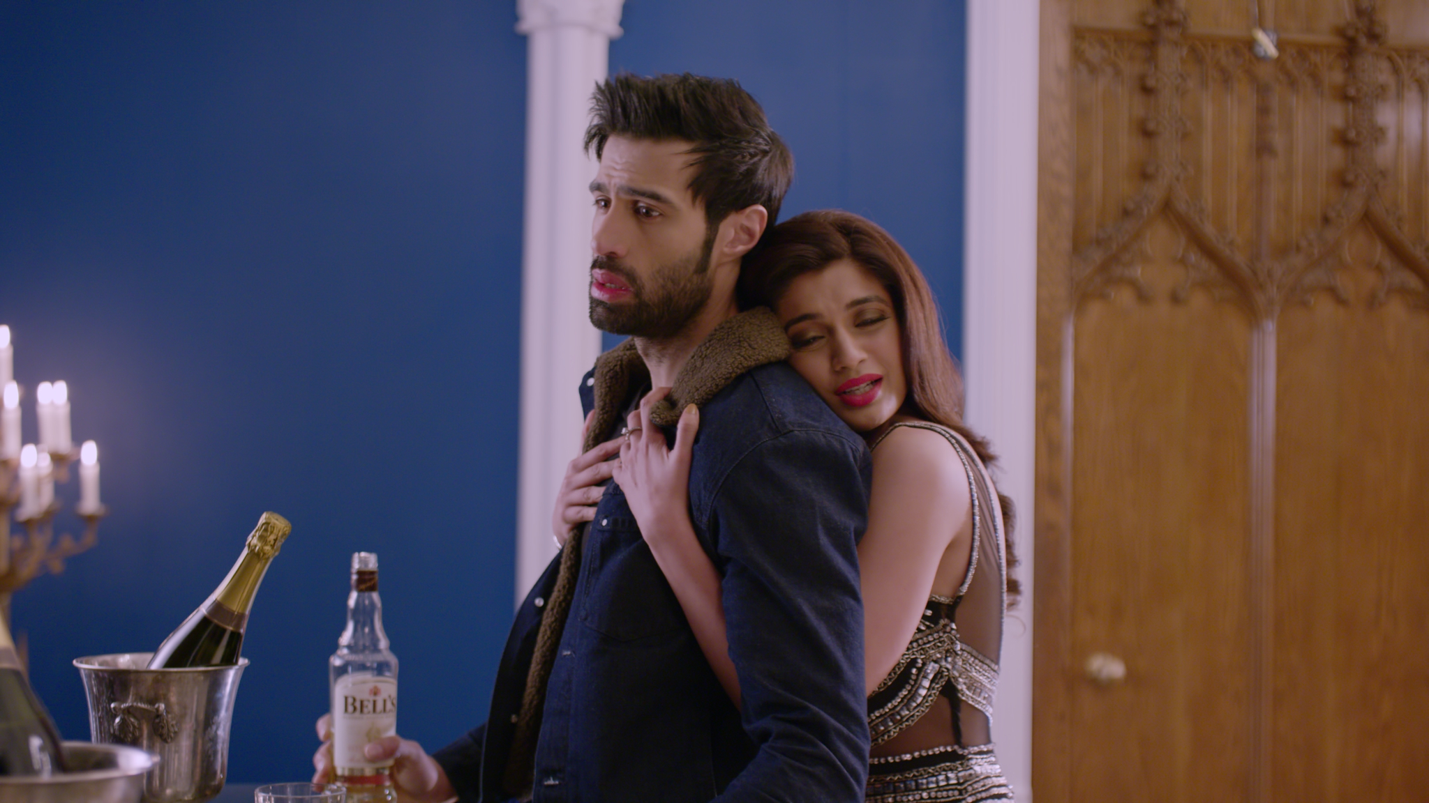 Shiv Darshan  Natasha Fernandez in a dilemma 