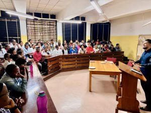 Avishek Busviah addresses healthcare professionals at RK Khan Hospital