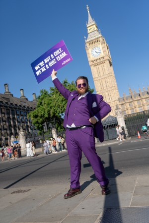 Men in Purple are taking London s Pub Quiz by storm