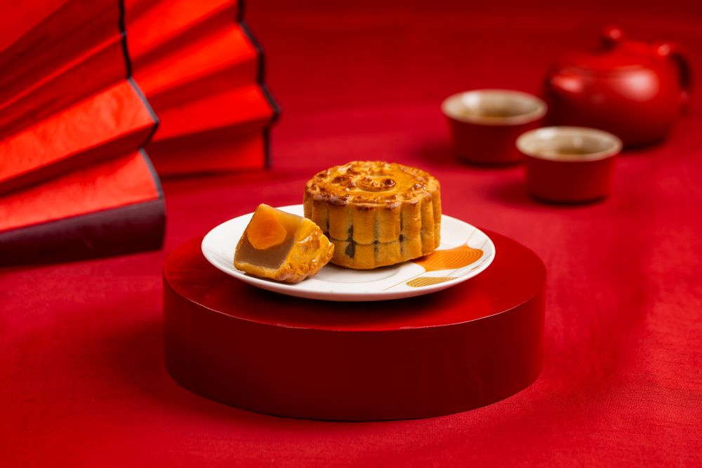 The Lowsugar Traditional Double Egg Yolk White Lotus Paste Mooncake