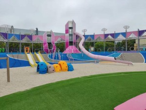 KAIQI Expansive Outdoor Playground Structure