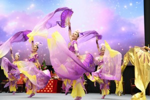 The Purple Phoenix symbolizes blessings and good fortune.