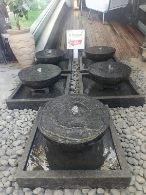 Modern granite water fountains by Stonemart