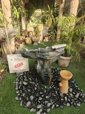 Stone birdbath with bird feeder by Stonemart