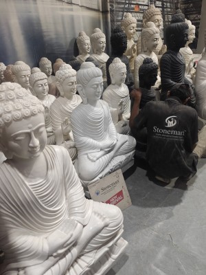 Gautam buddha statues