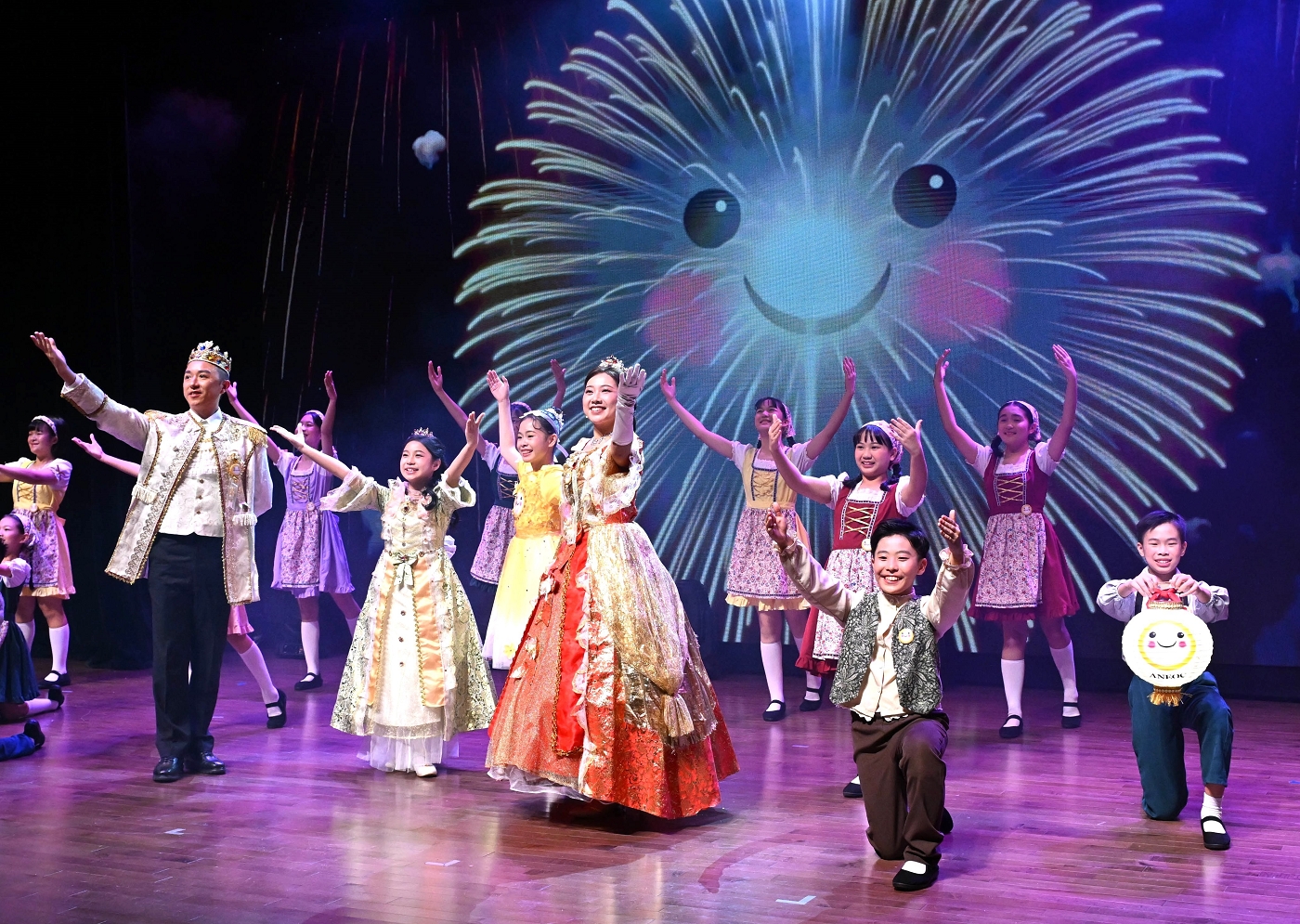 P5The Tai Ji Men Childrens performs Golden Kingdom celebrating conscience as more precious P5The Tai Ji Men Childrens performs Golden Kingdom celebrating conscience as more precious