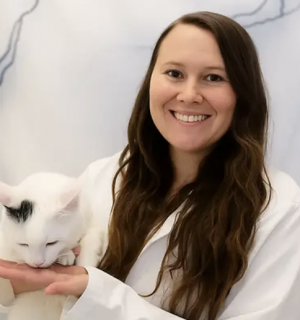 Dr. Alexandra Wolfingbarger, Featured by America’s Best In Medicine, Provides Compassionate At-Home Pet Euthanasia Care