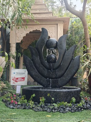 Growth Luxury Fountain for resorts by Stonemart