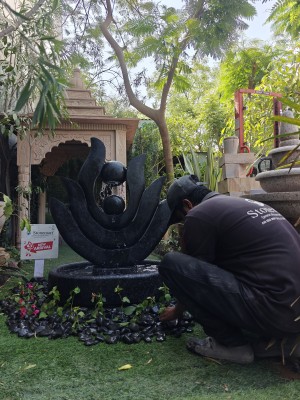 Growth Modern Fountain for real Estate Societies by Stonemart